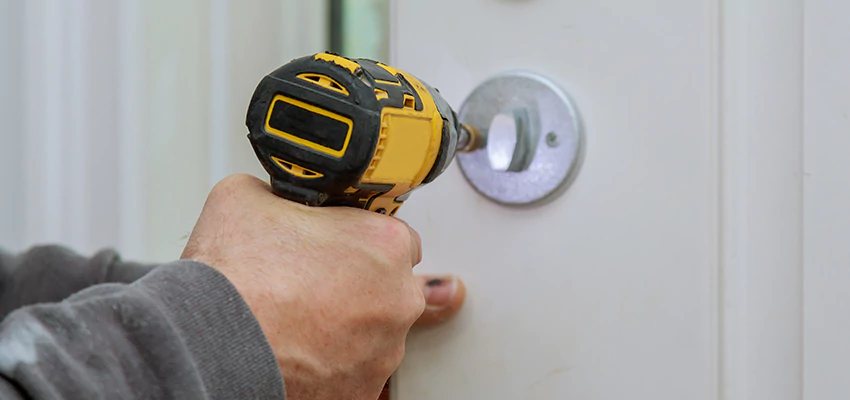 Street Locksmith For Smart Lock Repair in Desert Hot Springs, CA